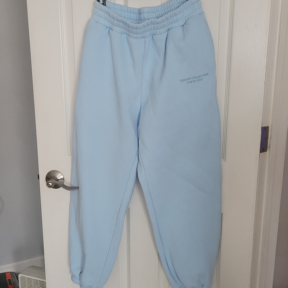 Comfrt Women's Light Blue Joggers EUC Pastel Collection